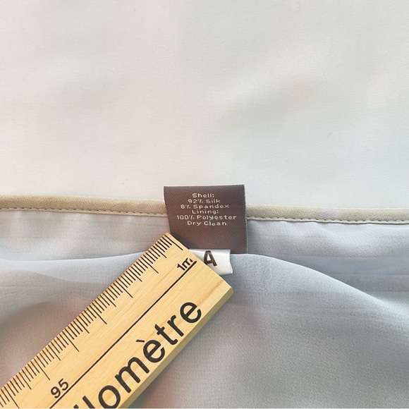 Ann Taylor | Tank Top | 92% Silk 8% Spandex | Size 2 - Picture 4 of 8